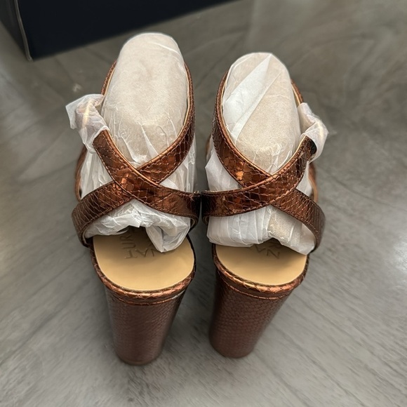 NATURALIZER Mallory Ankle Strap Sandals Women's Shoes (WIDE) - Picture 7 of 8